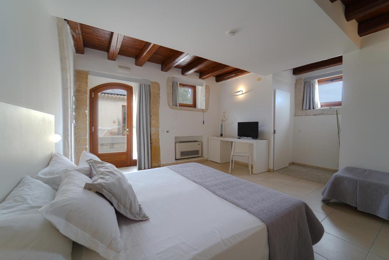 Life Hotels Kalaonda Resort Szirakúza Kültér fotó